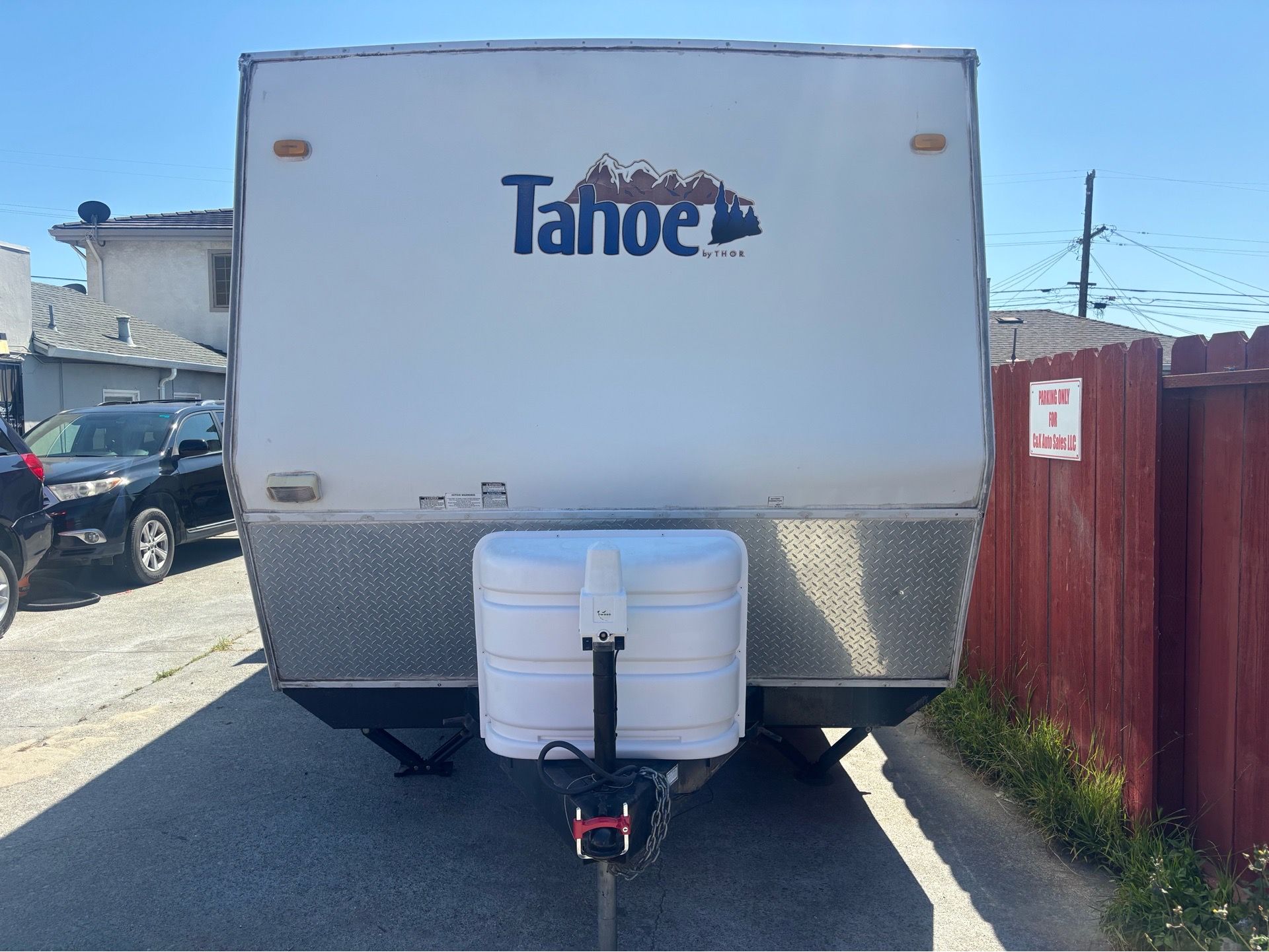 2005 Tahoe by Thor