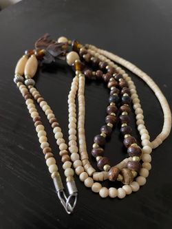Beaded necklace, old clasp