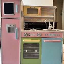 Kids Play Kitchen