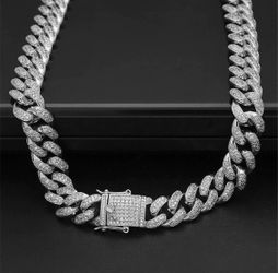 New 18 k white gold Cuban chain