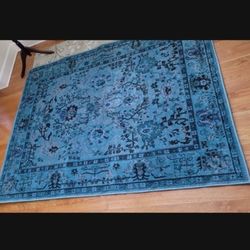 Brand New Area Rug 5ftx7ft