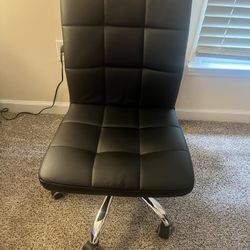 Office Chair (with Wheels)
