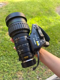Canon YJ19 Broadcast Lens