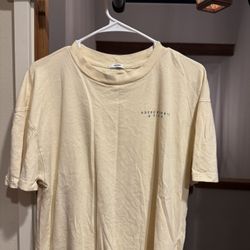 Abercrombie and fitch cream graphic tshirt