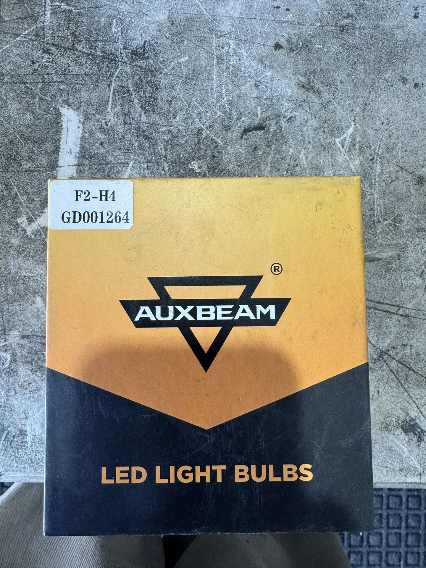 Auxbeam H11 Fog Light Bulbs, 2024 F2 Series 52W 10000lm 6500K H8 H9 Light Bulbs, H11 Bulb CSP Chip High Brightness for Halogen Bulb Replacement