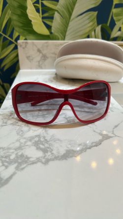 Dolce & Gabbana sun glasses