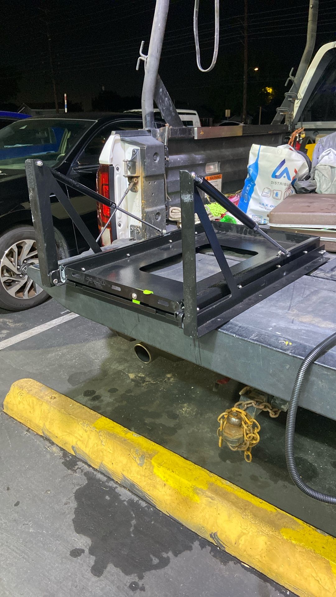 TILTING FRIDGE SLIDE - 30L TO 50L in great condition