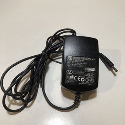 Phihong PSC05R-050 Switching AC/DC Adapter 5V 1A Power Supply