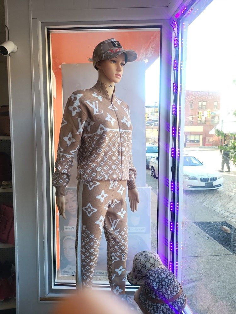 New. One Size.can Fit M,L,and XL