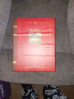 Snow White Christmas Ornament Box Set
