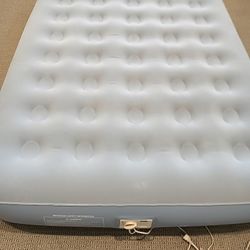 Queen Size Air Mattress 