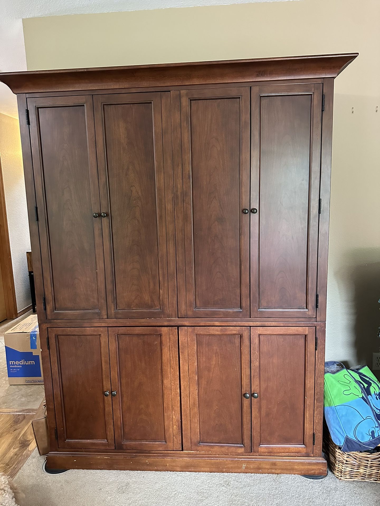 Desk Armoire (Basset)