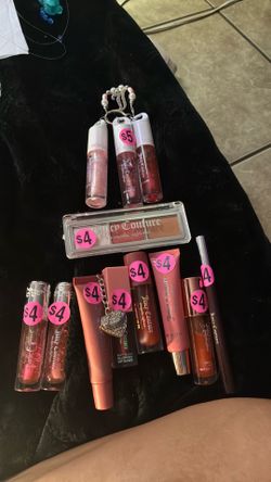 Juicy contour bundle makeup