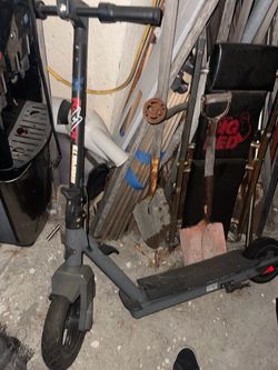 Razor electric scooter
