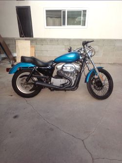2004 Harley Davidson sportster 883
