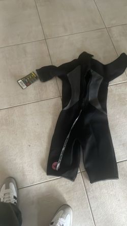 Scuba diving suit