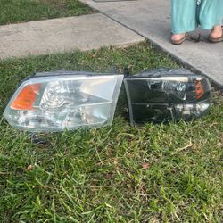 2010 Ram 1500 Headlights
