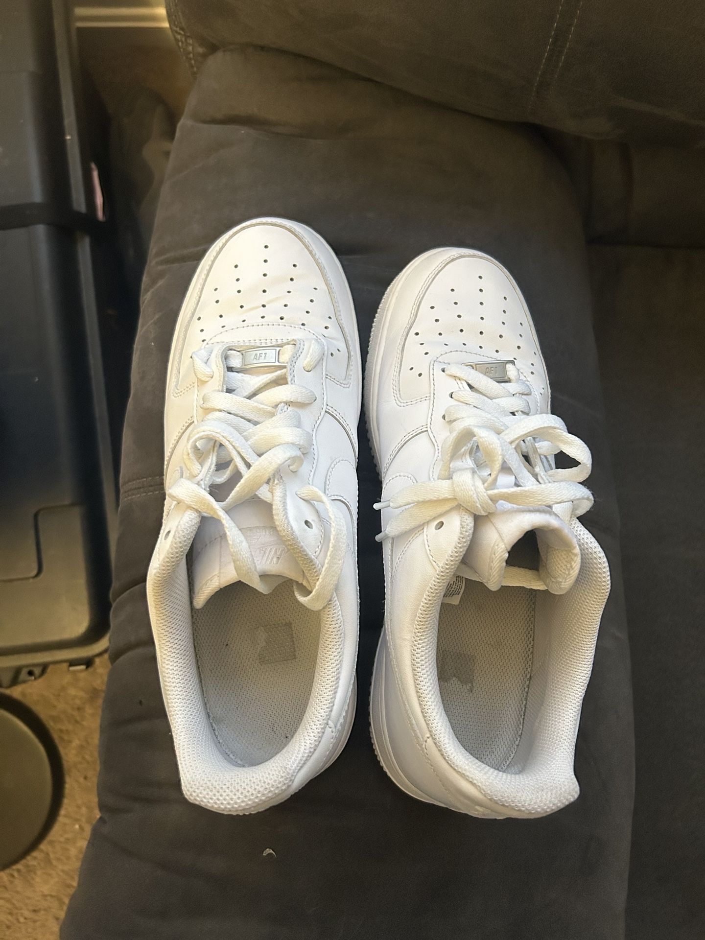 Air Force Ones Read Caption