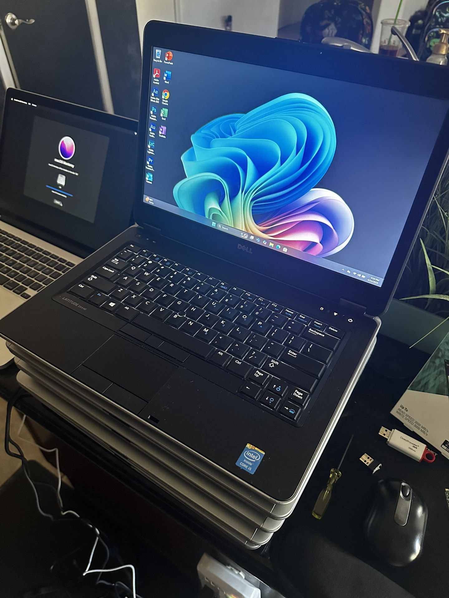 FAST Laptop i5 with Software!