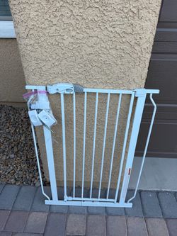 Regalo Pet Gate Extra Tall Door Fence Adjustable
