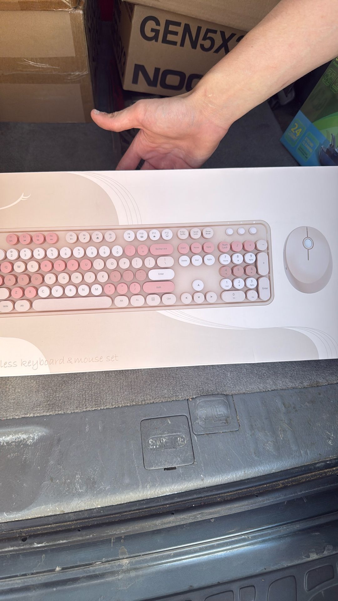 Wireless keyboard and mouse set pink brand new