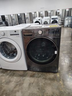 LG 4.5 cu ft Ultra Large Capacity Front Load Washer-Black Steel