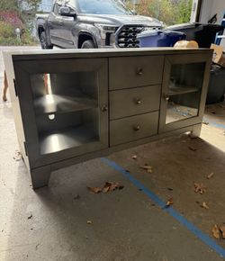 Entertainment Table