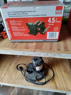 Bessey 4.5 in. Homeowners Bench Vise