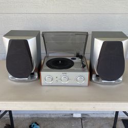 Jensen Record Player And Philips Speakers