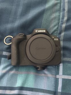 Canon R-100 mirrorless camera body only
