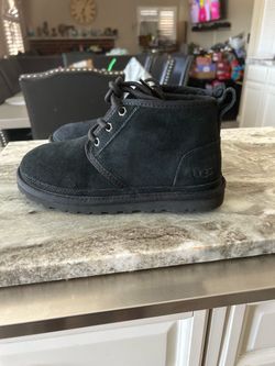 6W Uggs Black Boots