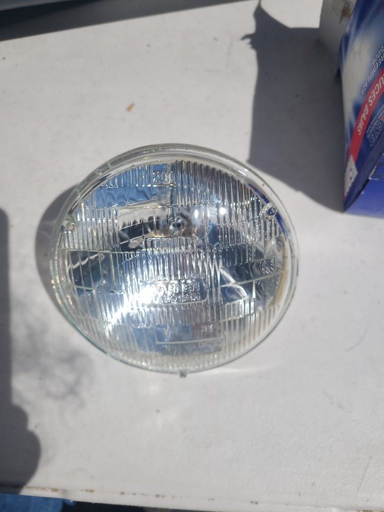 Wagner 5006 Low Beam Halogen Headlight 12v