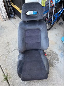 Acura Integra front seats.