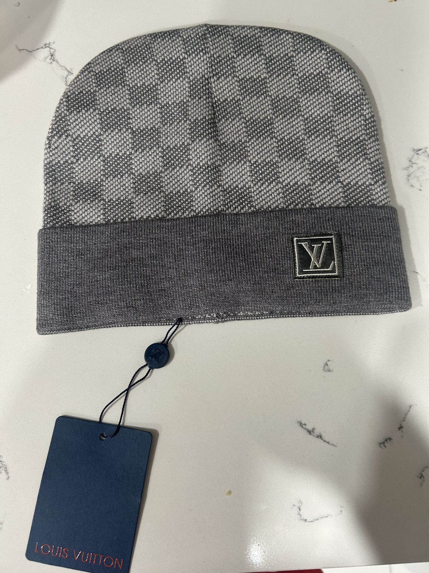 original lv beanie got it a while ago for christmas but used it like twice