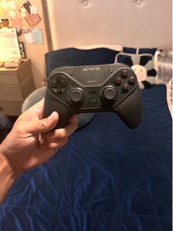 SCUFFED PRO GAMING CONTROLLER ASTRO C40 TR