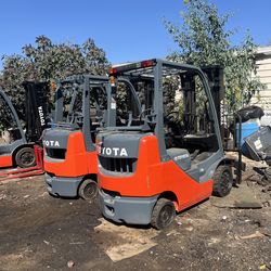 TOYOTA Forklifts 5,000 LBS & 6,000 LBS