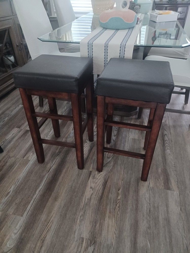 Counter Top Stool/leather Top