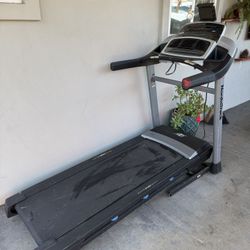 Treadmill 