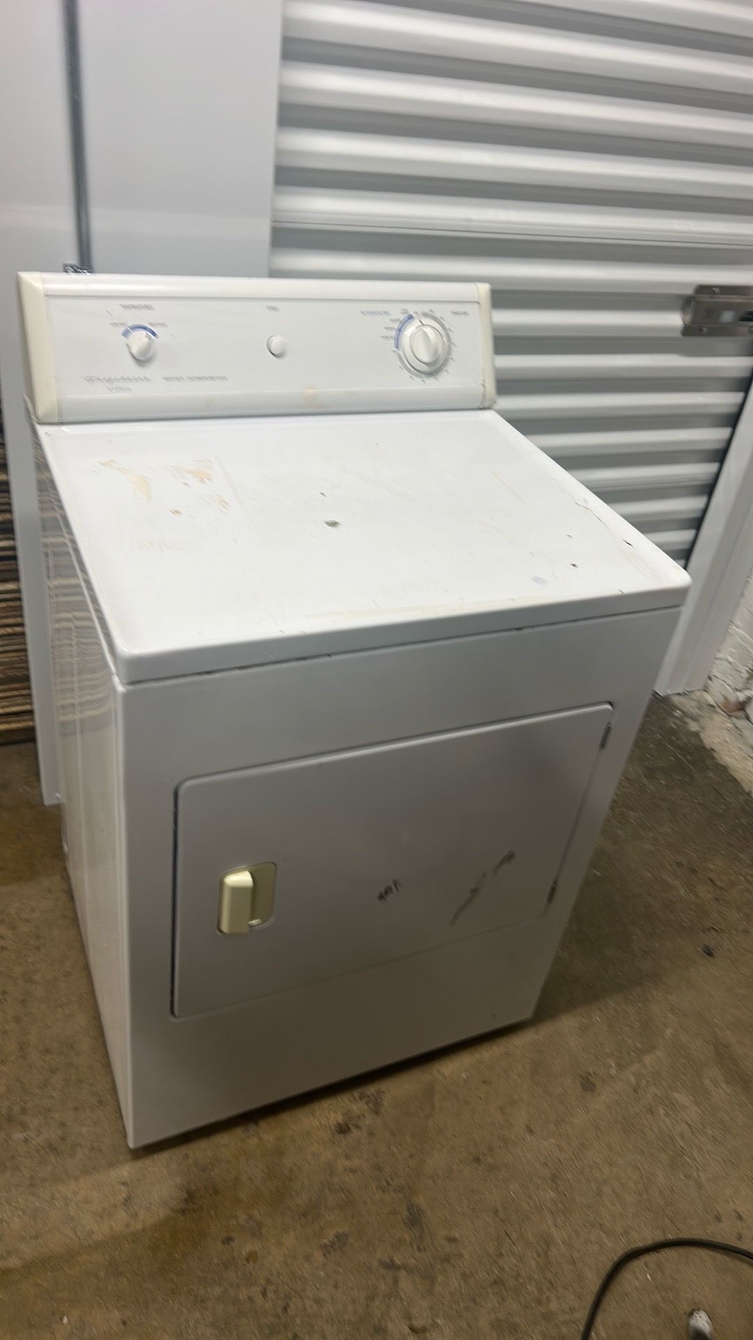 Frigidaire Crown Gas dryer
