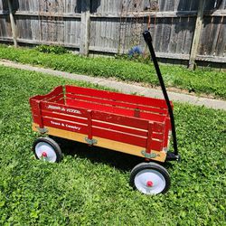 Radio Flyer Town And Country Wagon