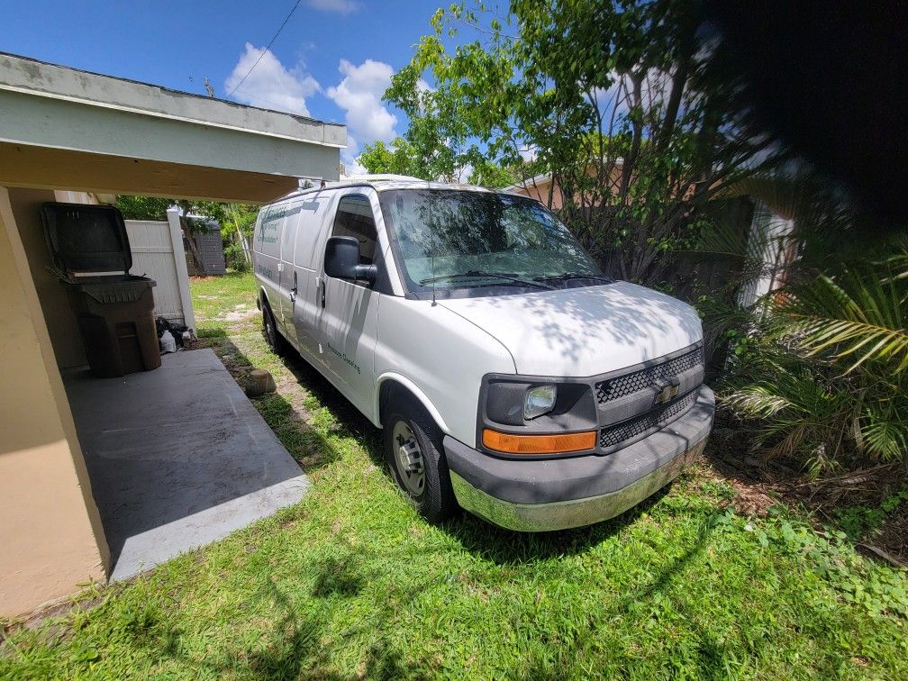 2008 Chevy Express 2500