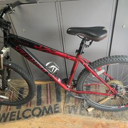 Specialized Hardrock Mountain Bike 