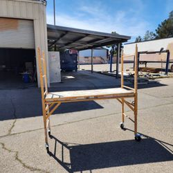 PERRY SCAFFOLD with new wheels