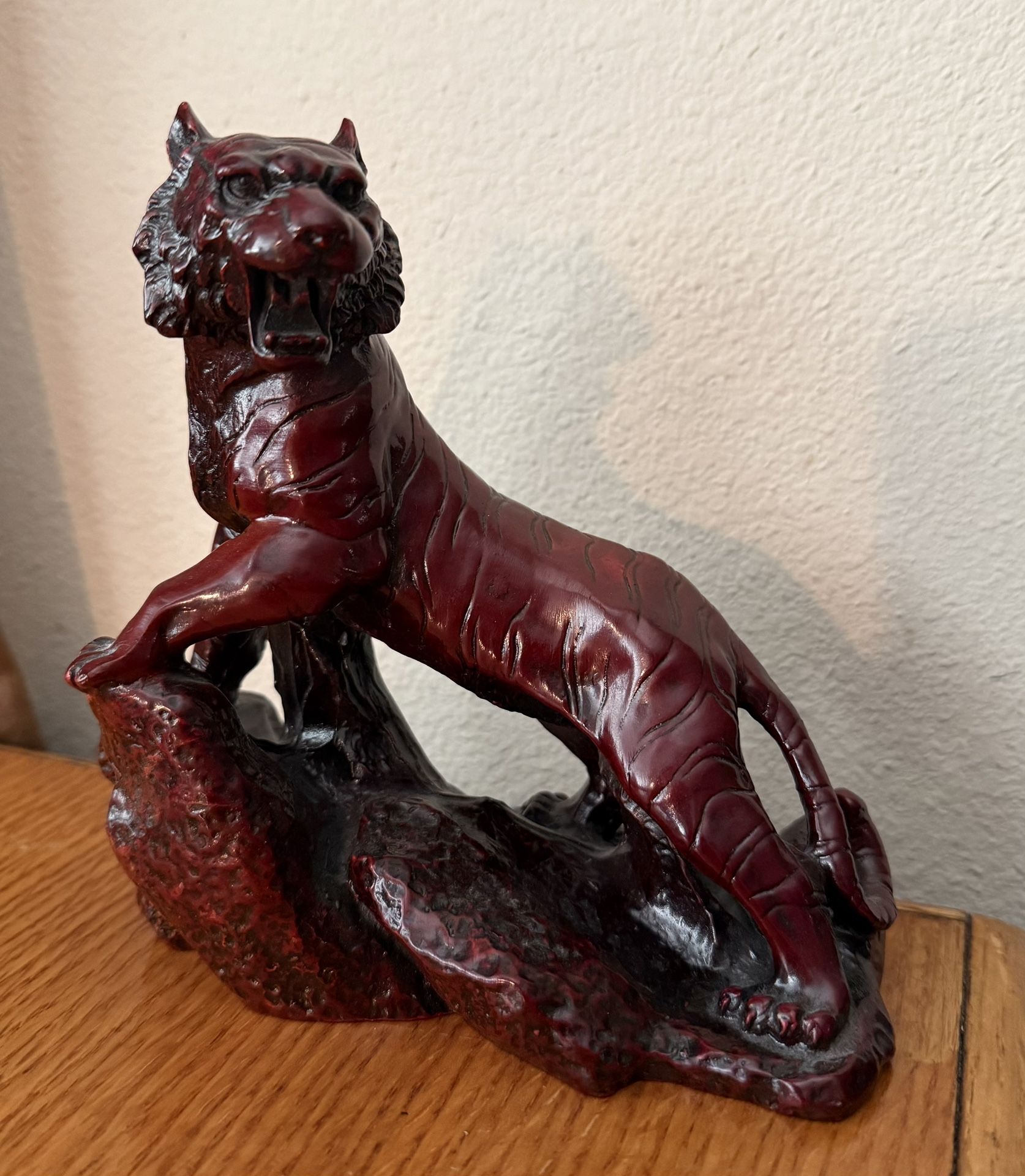 Chinese Resin Exquisite tiger statue gift
