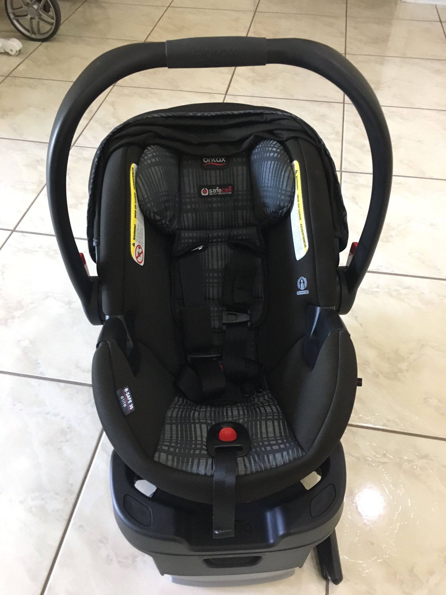 Britax B-Safe 35 Infant Car SEAT - Black