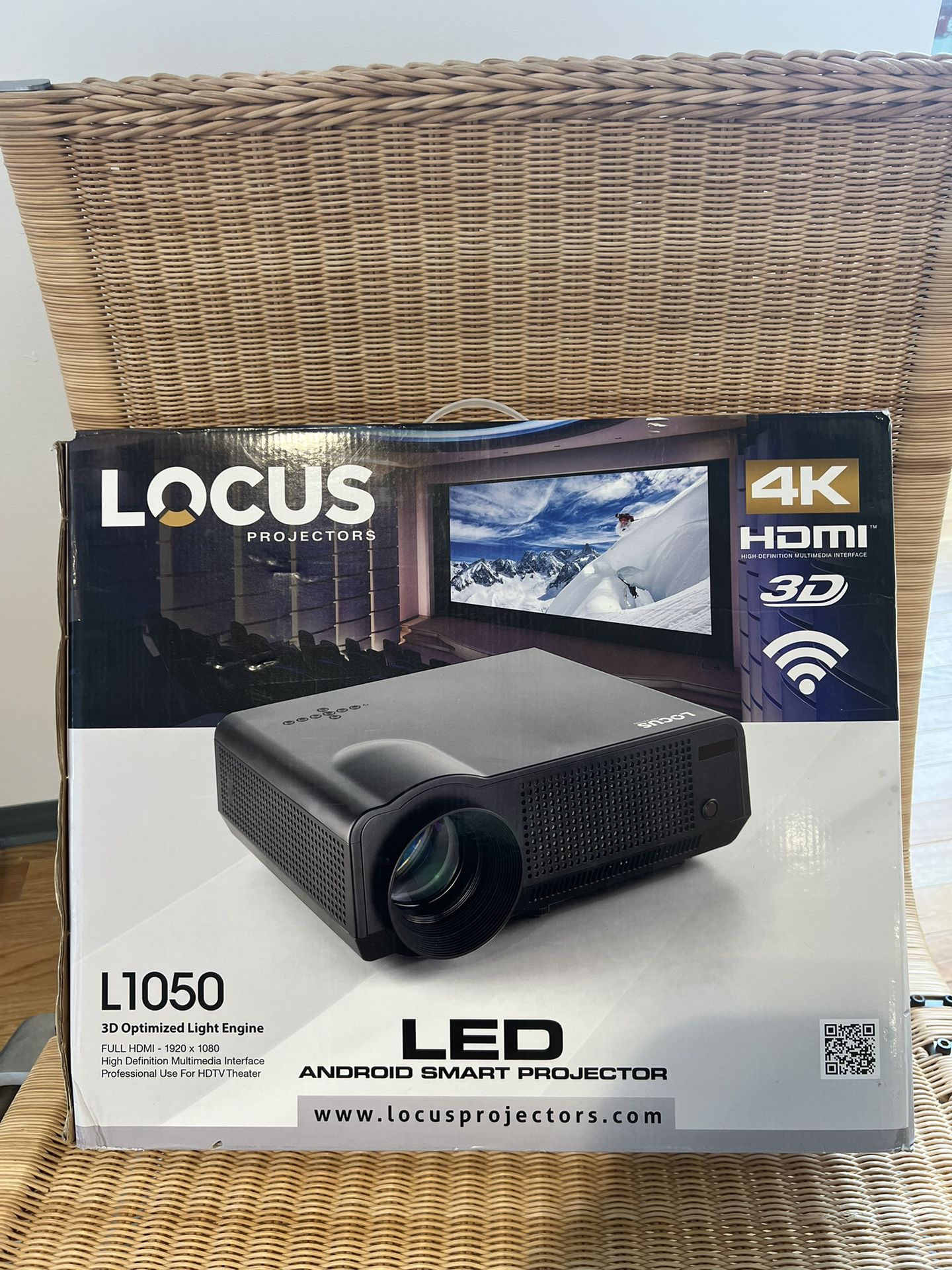 Locus L1050 LED Android Smart 4 K Projector Brand New in Box
