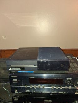 X Box One With Tigbyte Of Storage And A Camera. Fo The Kineck