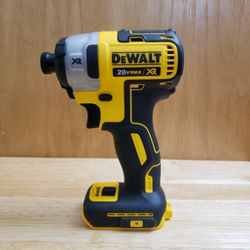 DEWALT 20V MAX XR  DCF887  1/4" CORDLESS IMPACT DRIVER (TOOL-ONLY)