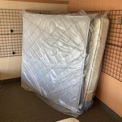 Brand New King Size Plush Mattress
