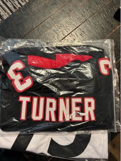 Michael Turner, Atlanta Falcons autographed jersey PSA certified